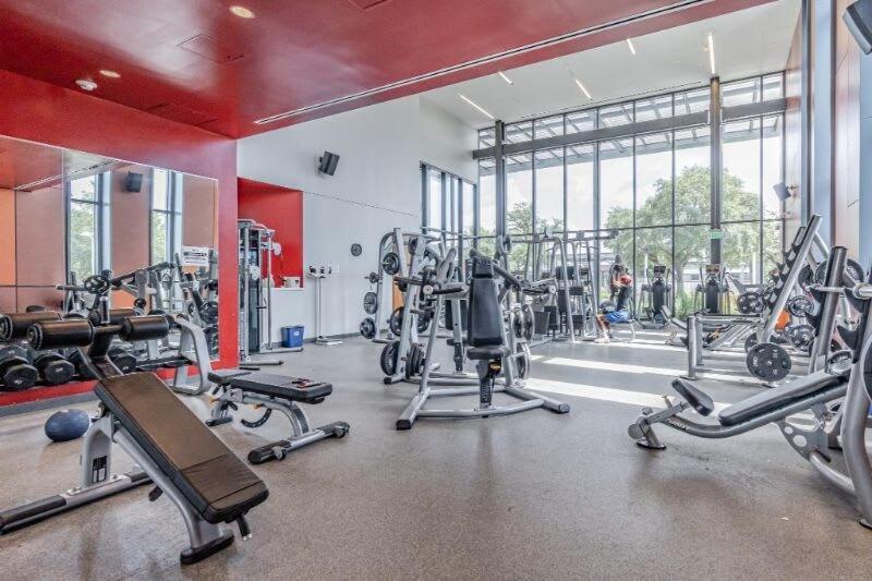 Htx Dtown Apt I Sleeps 7 Wi-Fi Parking Free Gym 휴스턴 외부 사진